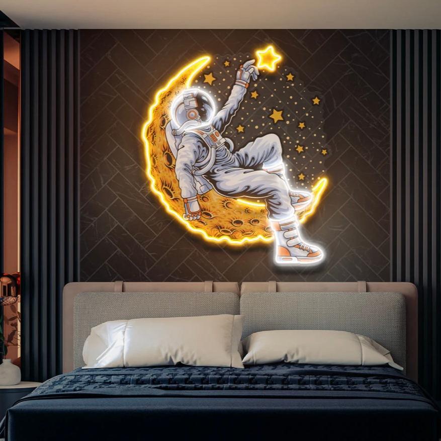 Ay'da Yatan Astronot Neon Led Gece Lambası